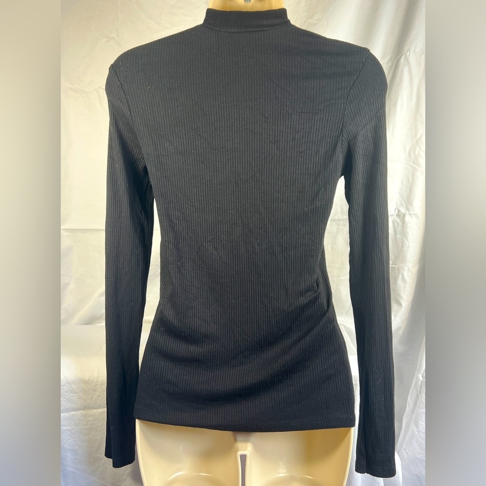H&M Ribbed L/S Top - Picture 2 of 2